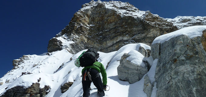 Kusum Kangaru Peak Climbing